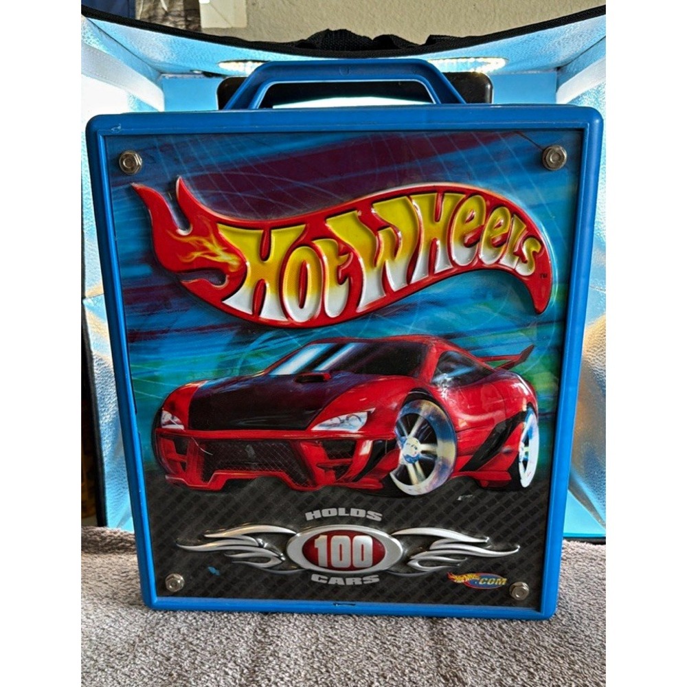 Vintage Hot Wheels Holds 100 Cars Blue Rolling Plastic Storage Case w/ Handle